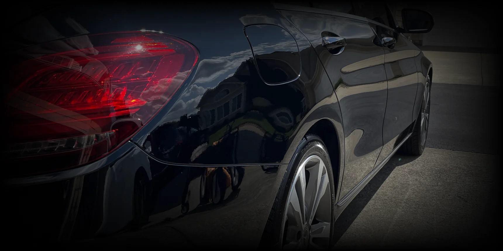 Glossy ceramic coated vehicle finish